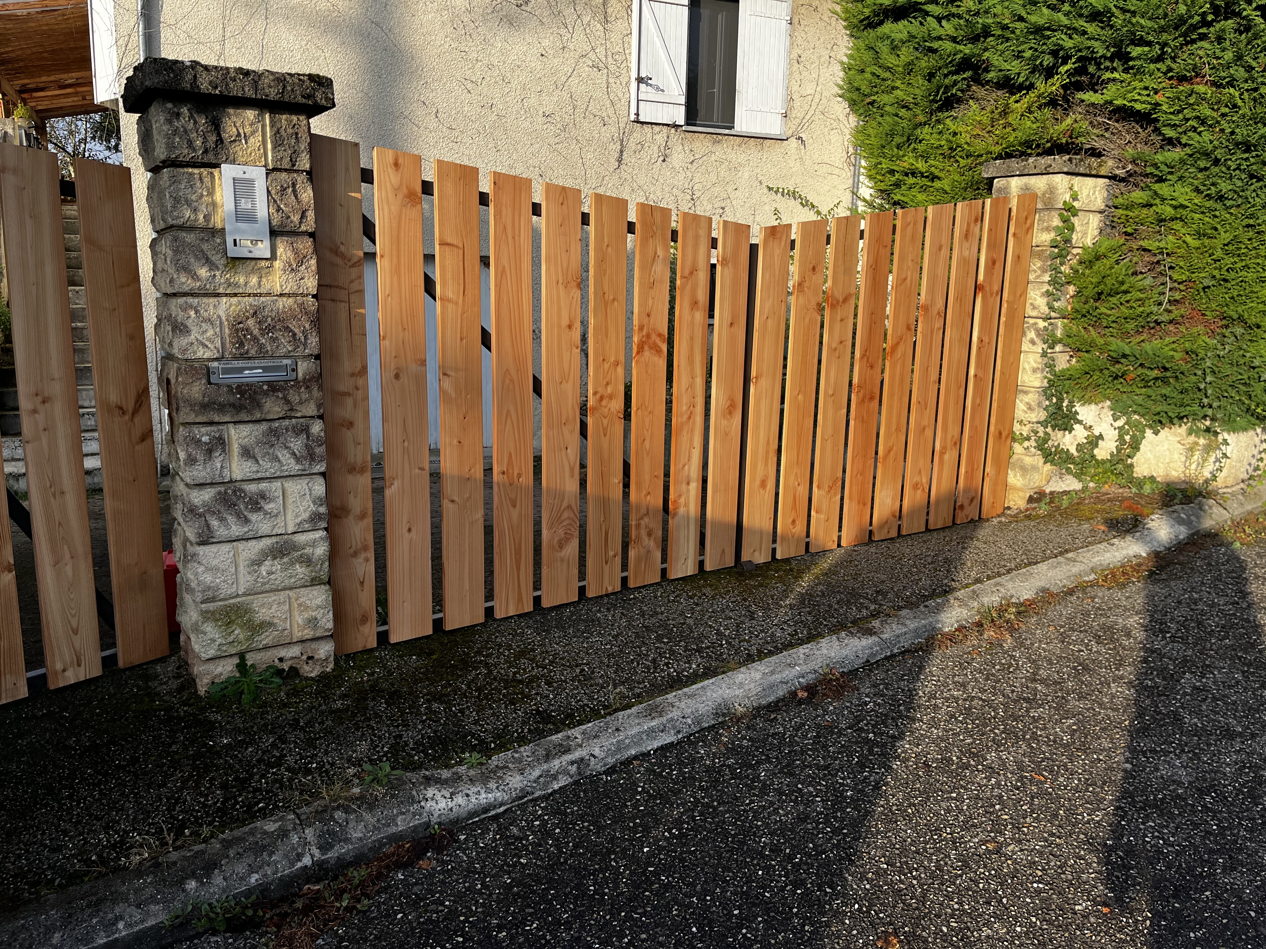 Finition de sol dans un intérieur rénové